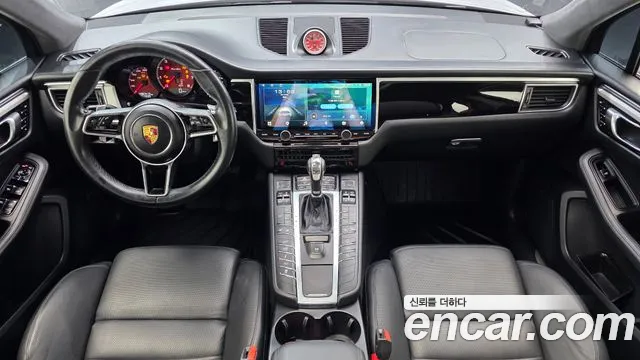 Porsche Macan 2015 — фото 7