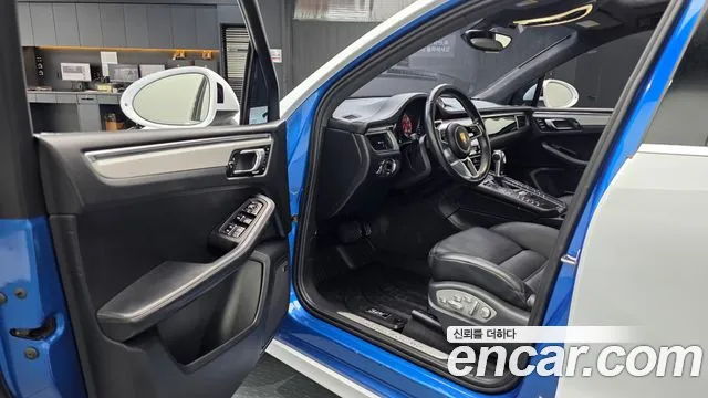 Porsche Macan 2015 — фото 10