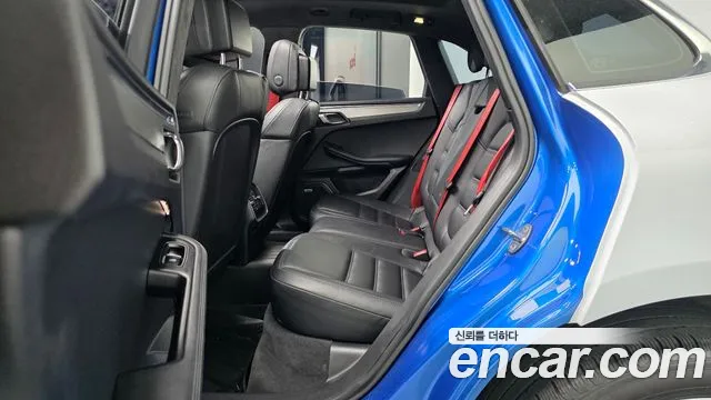 Porsche Macan 2015 — фото 12