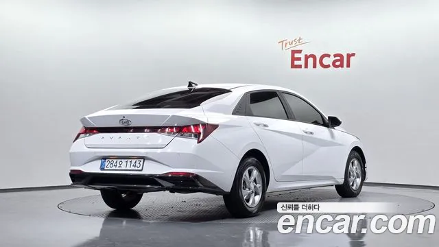 Hyundai AVANTE 2023 — фото 2