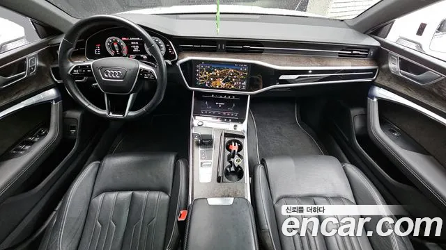 Audi A7 2021 — фото 10