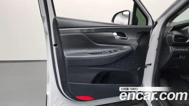 Hyundai Santafe 2022 — фото 14