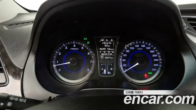 Hyundai Grandeur 2015 — фото 11