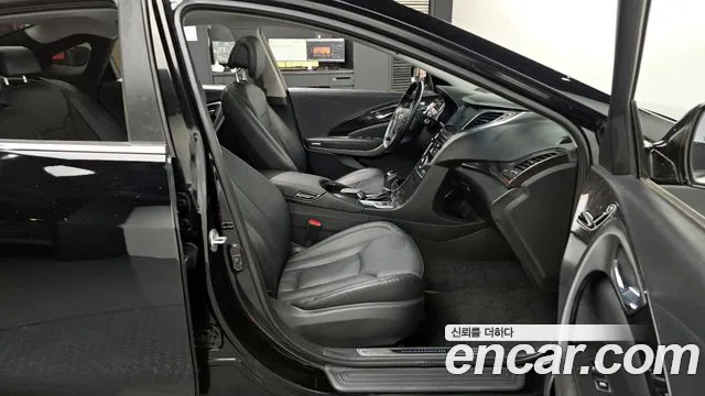 Hyundai Grandeur 2015 — фото 17