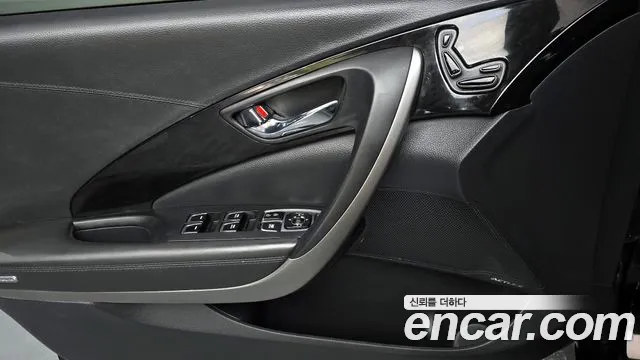 Hyundai Grandeur 2015 — фото 14