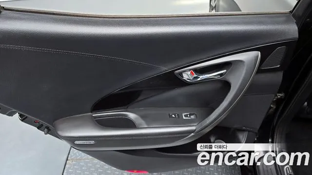 Hyundai Grandeur 2015 — фото 15