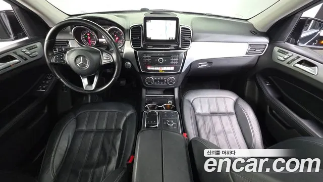 Mercedes-Benz GLE-Class 2018 — фото 10
