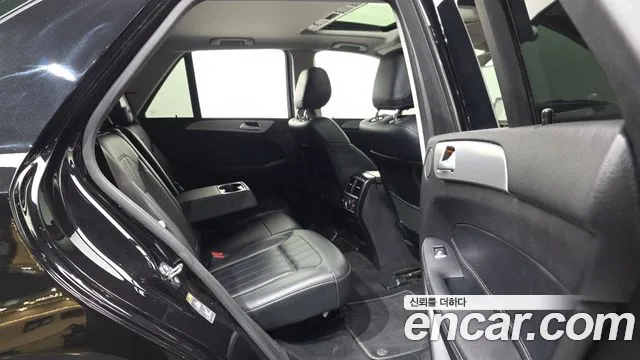 Mercedes-Benz GLE-Class 2018 — фото 18
