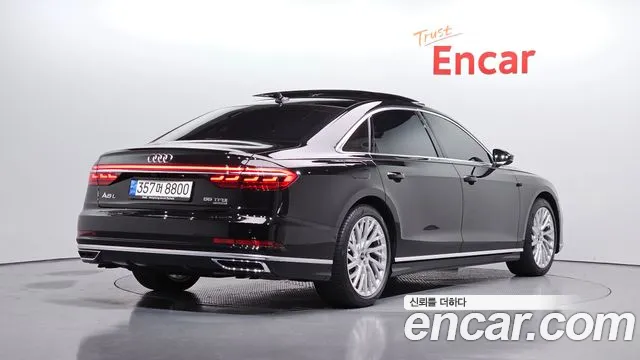 Audi A8 2021 — фото 2