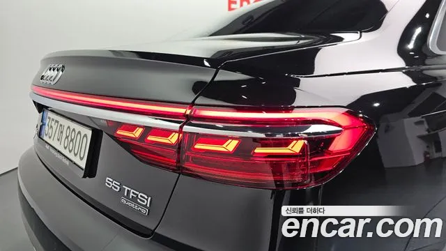 Audi A8 2021 — фото 9