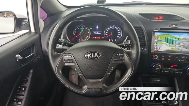Kia K3 2015 — фото 13