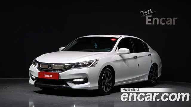 Honda Accord 2017 — фото 1