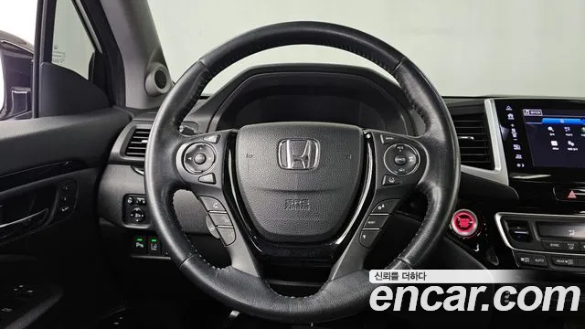 Honda Pilot 2017 — фото 19