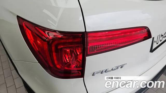 Honda Pilot 2017 — фото 9