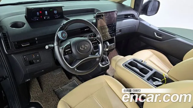 Hyundai Staria 2022 — фото 10