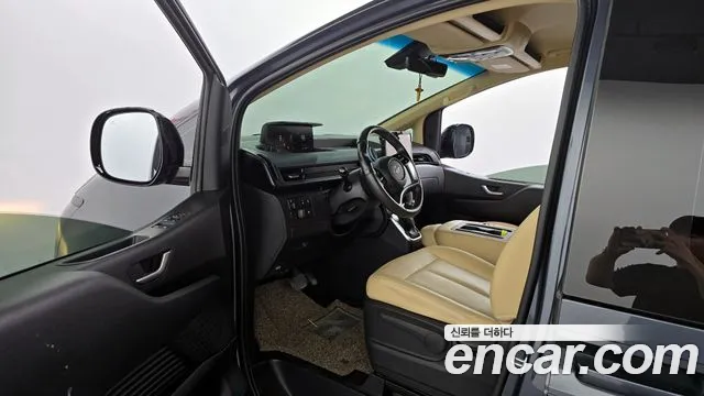 Hyundai Staria 2022 — фото 13