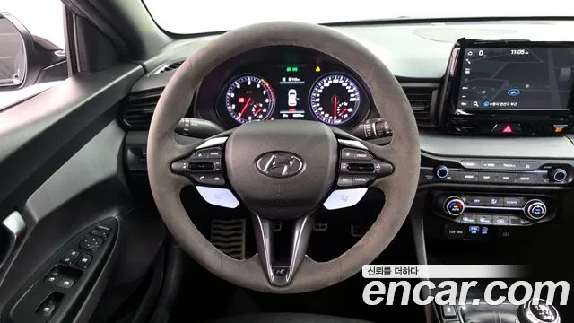 Hyundai Veloster 2019 — фото 19