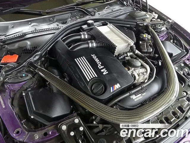BMW M4 2017 — фото 10