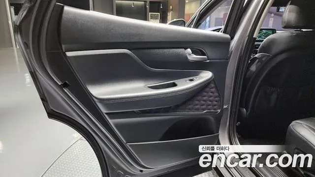Hyundai Santafe 2019 — фото 15