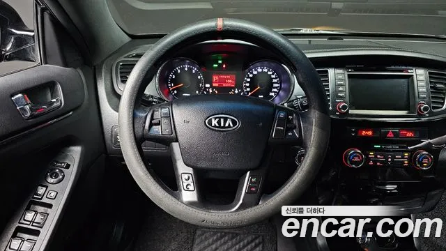 Kia K7 2011 — фото 12
