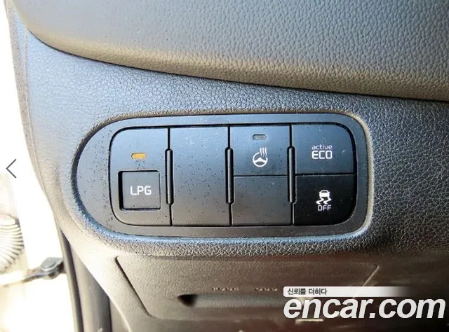 Kia Carens 2014 — фото 12