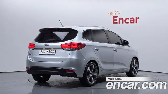 Kia Carens 2015 — фото 2
