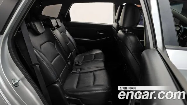 Kia Carens 2015 — фото 17