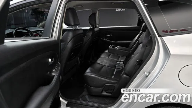 Kia Carens 2015 — фото 18