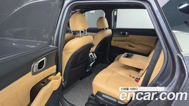 Kia Sorento 2023 — фото 16