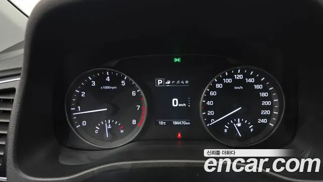 Hyundai AVANTE 2018 — фото 8