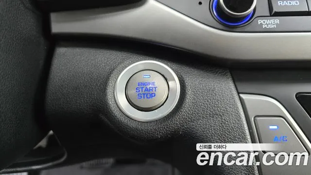 Hyundai AVANTE 2018 — фото 12