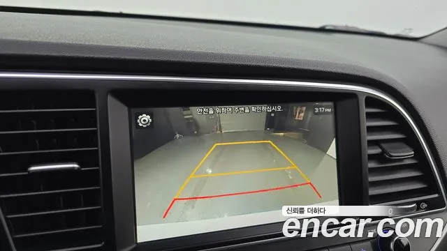 Hyundai AVANTE 2018 — фото 16