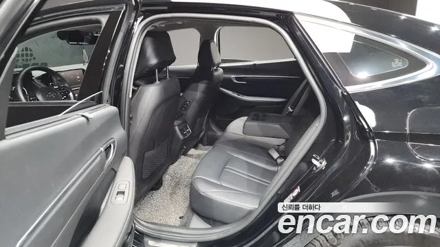 Hyundai Sonata 2023 — фото 12