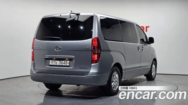 Hyundai Starex 2021 — фото 2