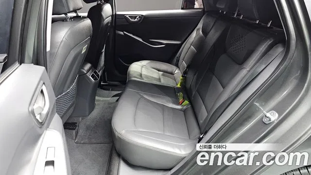 Hyundai Ioniq 2020 — фото 12