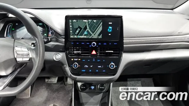 Hyundai Ioniq 2020 — фото 14