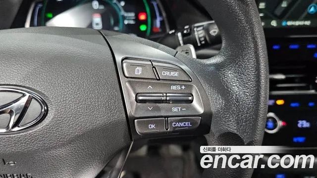 Hyundai Ioniq 2020 — фото 20
