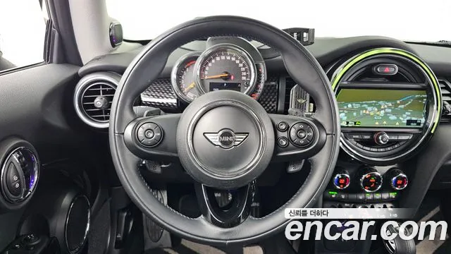 Mini Cooper 2016 — фото 13
