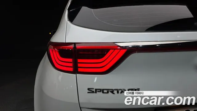 Kia Sportage 2018 — фото 9