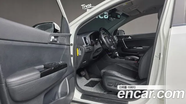 Kia Sportage 2018 — фото 16
