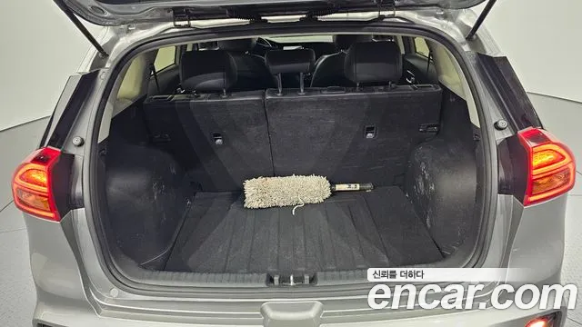 Kia Niro 2020 — фото 20