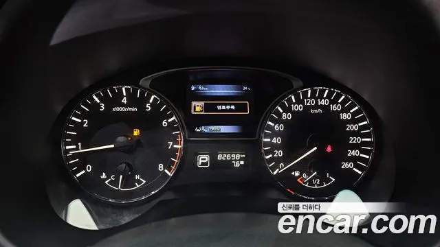 Nissan Altima 2016 — фото 10