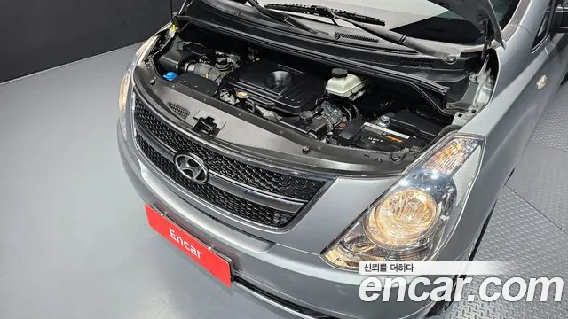 Hyundai Starex 2015 — фото 6
