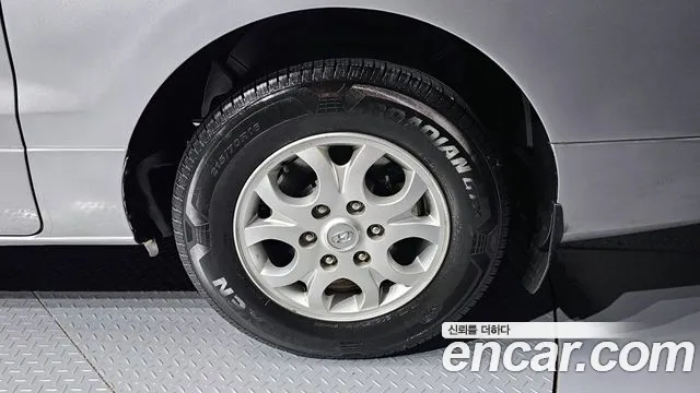 Hyundai Starex 2015 — фото 7