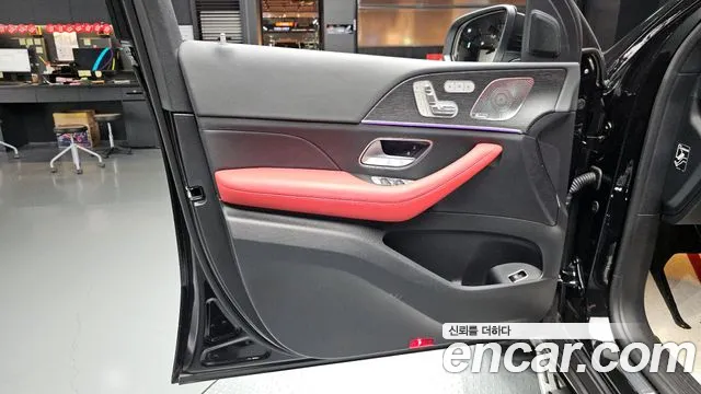 Mercedes-Benz GLE-Class 2025 — фото 14