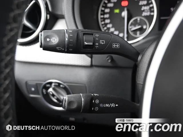 Mercedes-Benz B-Class 2013 — фото 16