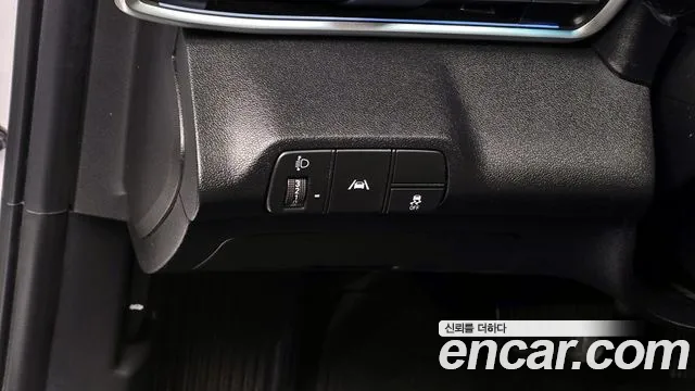 Hyundai AVANTE 2021 — фото 13