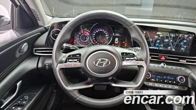Hyundai AVANTE 2023 — фото 20