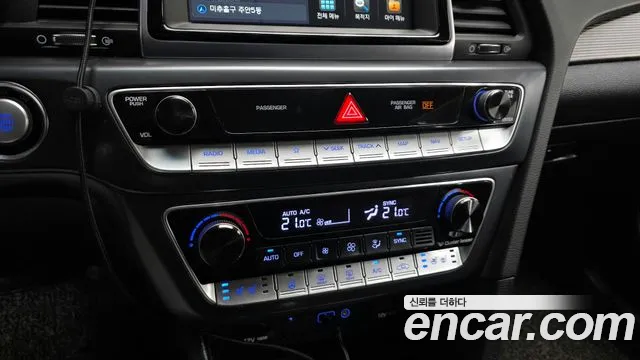 Hyundai Sonata 2018 — фото 19