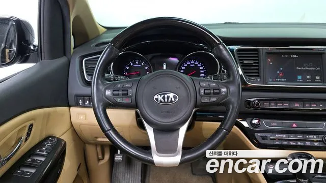 Kia Canival 2016 — фото 19